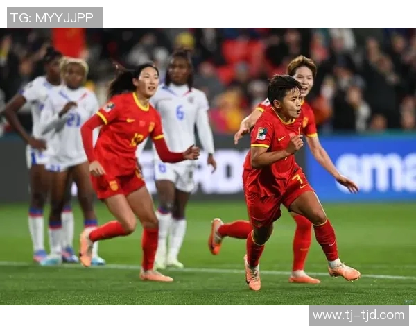 墨西哥女足与捷克女足精彩对决展现足球魅力与竞技精神