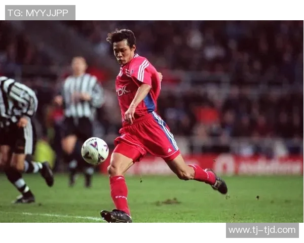 中国足球明星展现风采助力国家队崛起与国际舞台的精彩表现